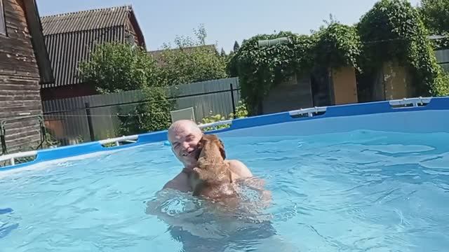 Купаемся с Манькой (2021.06.26_15:01:08)