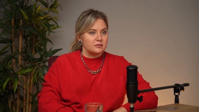 С Ксенией на ИЗИ#3. Алиса Мелешко: как открыть клинику? Сколько денег на старте? Как быстро окупить смотреть онлайн