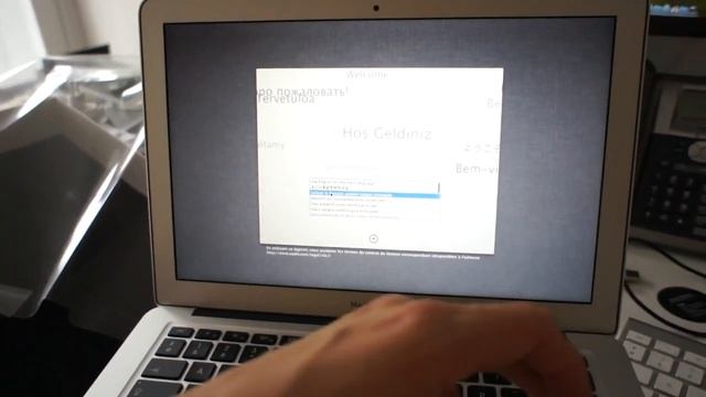 Unboxing Macbook Air 13 - Mid 2011 смотреть онлайн