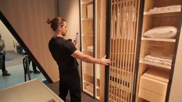 Giulia Novars на выставке Artdom 2024