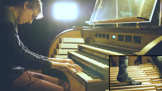 Sasageyo but it's on a church organ смотреть онлайн