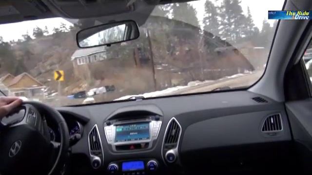 2012 Honda CR-V vs. 2011 Hyundai Tucson смотреть онлайн