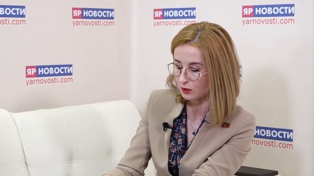 ПолитПятница: Евгения Овод о «бродячей труппе чиновников» смотреть онлайн