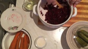 ВИНЕГРЕТ С ЗЕЛЁНЫМ ГОРОШКОМ И ЛУКОМ