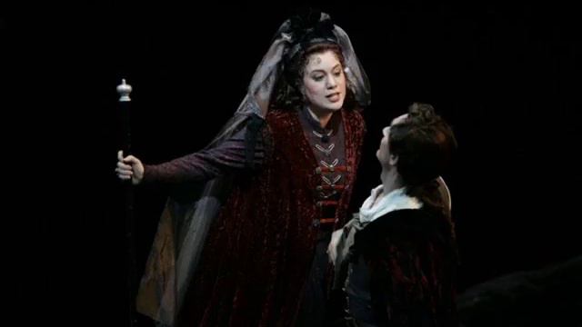 Elizabeth Caballero sings Ah, chi mi dice mai, Donna Elvira's aria from Don Giovanni смотреть онлайн