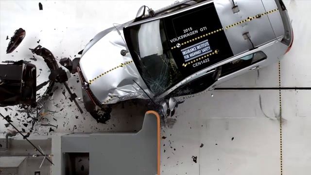 Краш тест Volkswagen GTI смотреть онлайн
