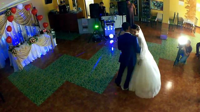 Владимир и Катерина. Свадебный танец 06.08.2016 смотреть онлайн