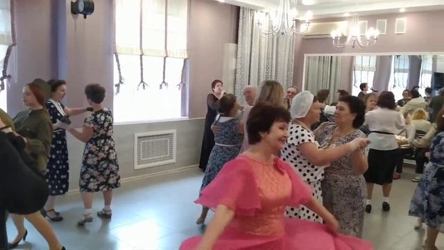 Вальс о вальсе. (Э.Колмановский, Е. Евтушенко) Исп. Наиля Морозова смотреть онлайн
