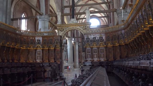 Frari Church, Venice, Italy смотреть онлайн