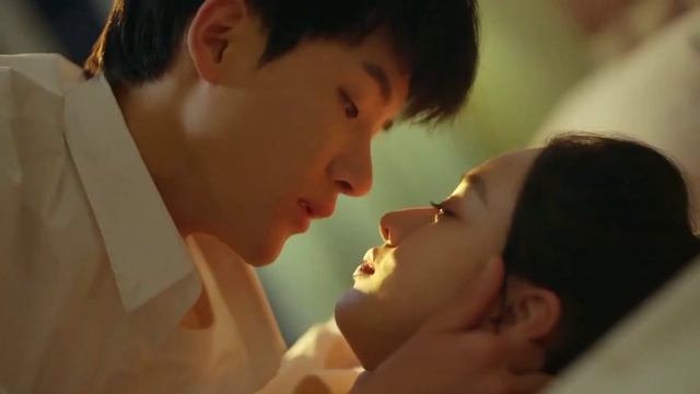 Berhubungan Seks Pertama Kali Memang Asik смотреть онлайн