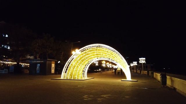 ОТДЫХ в КРЫМУ ЗИМОЙ. БУШУЮЩИЙ ВЕТЕР и ХОЛОД! Как МЫ ОТПРАВИЛИСЬ в СТОЛОВУЮ ИДЁМ по НАБЕРЕЖНОЙ АЛУШТ смотреть онлайн