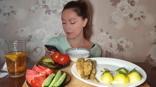 Токсичный таксист/ Мукбанг/ Картошка/ Жареная рыбка/ не АСМР/Mukbang/ Potatoes/ Fried Fish/not ASMR