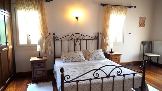 Вилла Амели 4 сп.: аренда в Кассиопи на Корфу, с бассейном и пляжем в живописной бухте. Villa Ameli смотреть онлайн