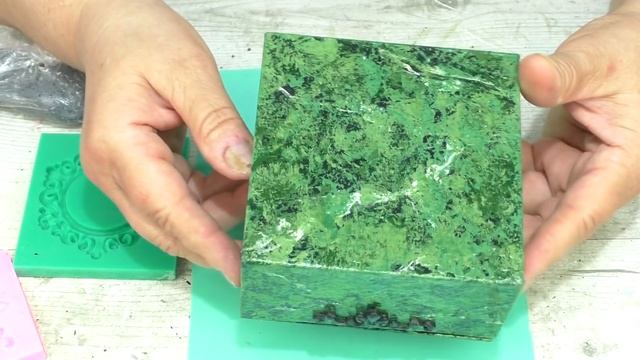 Из картонной коробки сделала шикарную шкатулку. Имитация камня. ХоббиМаркет смотреть онлайн