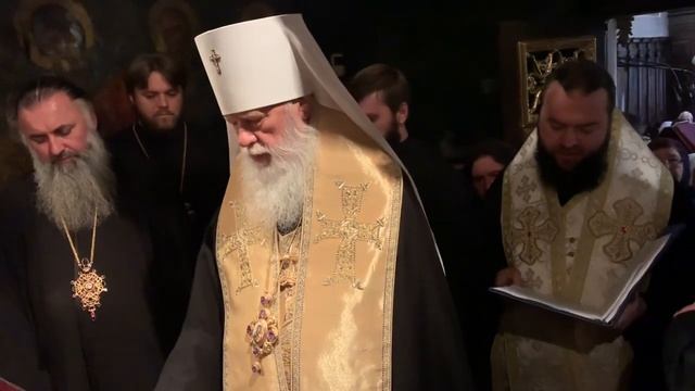 Митрополит Агафангел помолился у мощей святителя Спиридона на о.Корфу смотреть онлайн