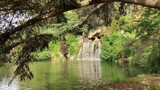 Водопад в Париже - Cascade à Paris смотреть онлайн