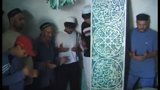 ДАГЕСТАН ШЕЙХ МУАЖИР ДОРГЕЛИНСКИЙ НА ЗИЯРАТАХ В АКСАЕ 2006