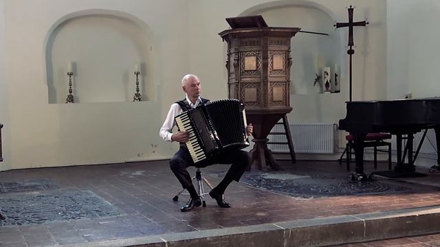 W.A. Mozart, Voi che sapete - Le nozze di Figaro; Pim Janssens, accordion смотреть онлайн