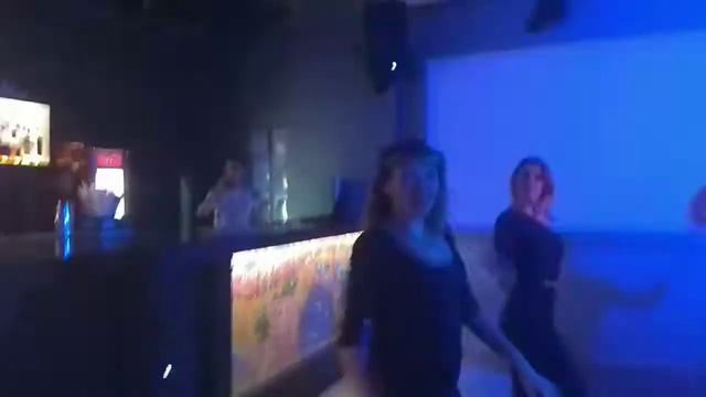 Движ, дискач, песня "Держи") медики рулят)) смотреть онлайн