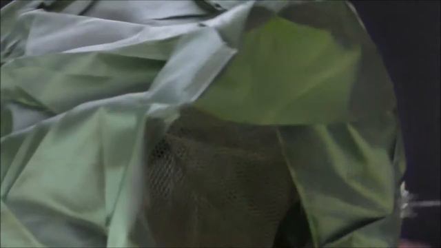 Садок для рыбы и искуственный червячок смотреть онлайн