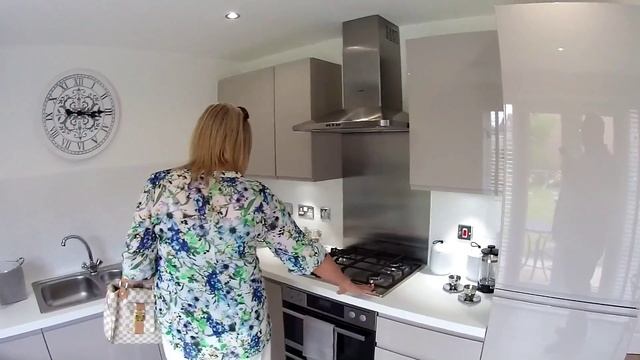 Taylor Wimpey - Gosford @ Saxon Fields, Biggleswade, Bedfordshire by Showhomesonline смотреть онлайн