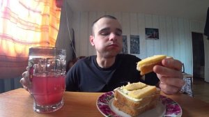 МУКБАНГАСМР БУТЕРБРОДЫ - ХЛЕБ, МАСЛО, СЫР, ПЕРЕЦ ЧЕРНЫЙи КОМПОТОБЖОР ЕДА EATINGASMRMukbang#153