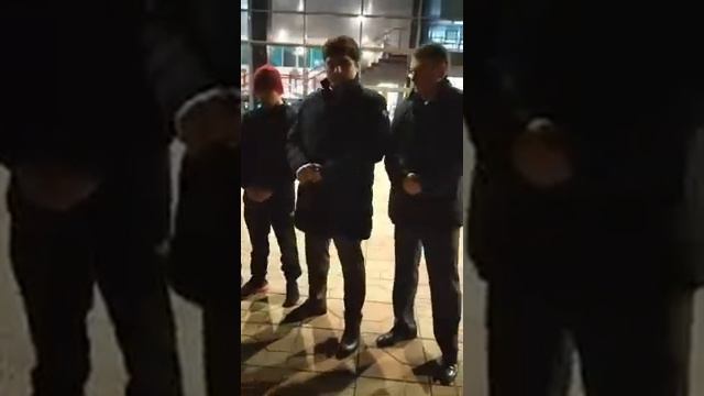 В АЭРОПОРТУ ДАГЕСТАНА , ВСТРЕТИЛИ БОЙЦА UFC АСКАР АСКАРОВА смотреть онлайн