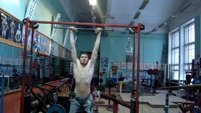 Подтягивание с 32 на 10 раз.MPG смотреть онлайн