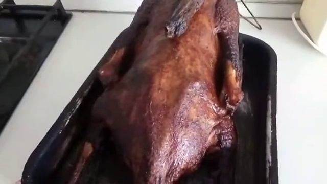 Копчение домашних гусей. Вкуснятина неимоверная. смотреть онлайн