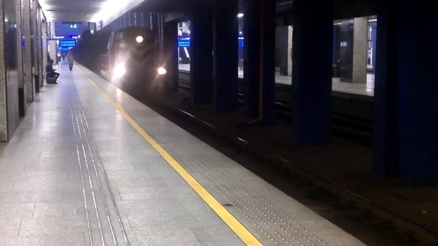 Warszawa dworzec centralny test Philips Esee FullHD смотреть онлайн
