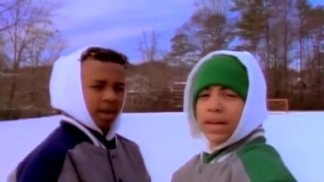 LL Cool J vs House of Pain vs Kris Kross - Mama Said Jump Around (M. Santiago vs JTVR Mixshow Edit) смотреть онлайн