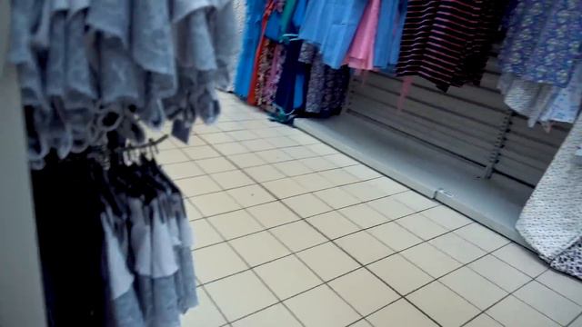 ПРАНК НАД ПАРНЕМ! ПРЯТКИ В МАГАЗИНЕ! смотреть онлайн