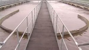 С КРАНА течет вода из КАНАЛИЗАЦИИ? | Очистка СТОЧНЫХ ВОД и водоснабжение квартир