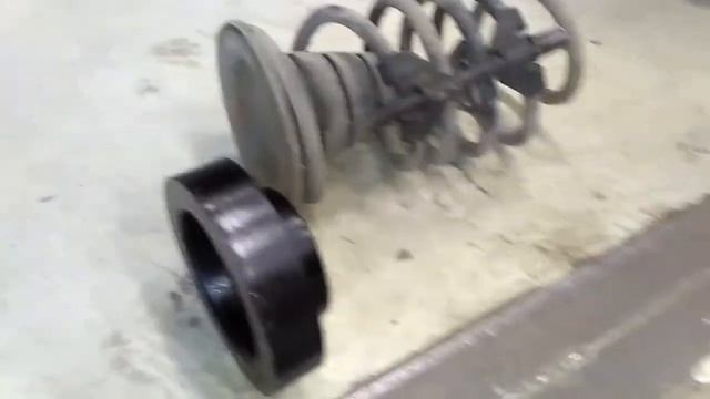 Установка проставок для увеличения клиренса на Toyota Land Cruiser 200 смотреть онлайн