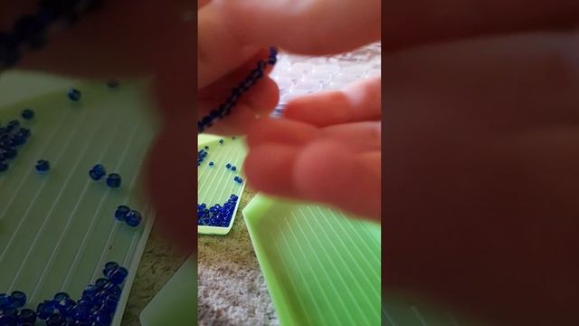 вторая часть змея из бисера параллельно смотреть онлайн