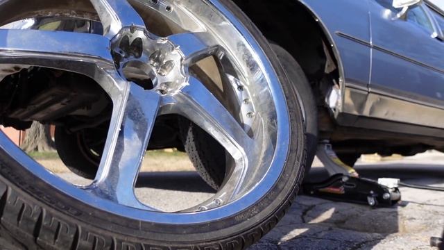 Test Fitting My New 24 Inch Rims for My Box Chevy Caprice смотреть онлайн