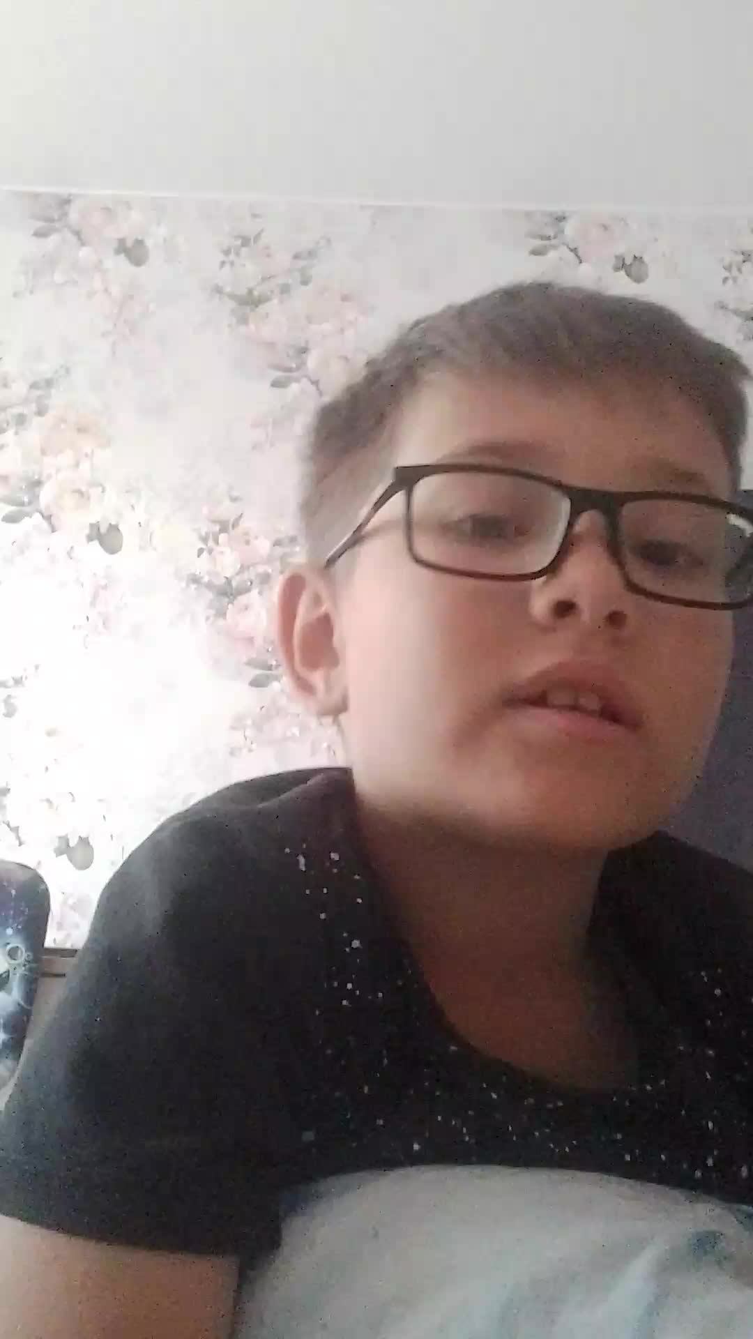 играем в игру FIFA Mobile