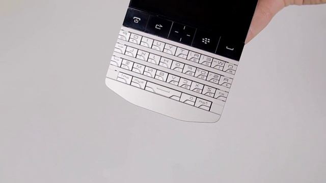 Đánh giá Blackberry 9981 (Siêu phẩm của Blackberry và Porsche Design) thiết kế siêu đẹp смотреть онлайн