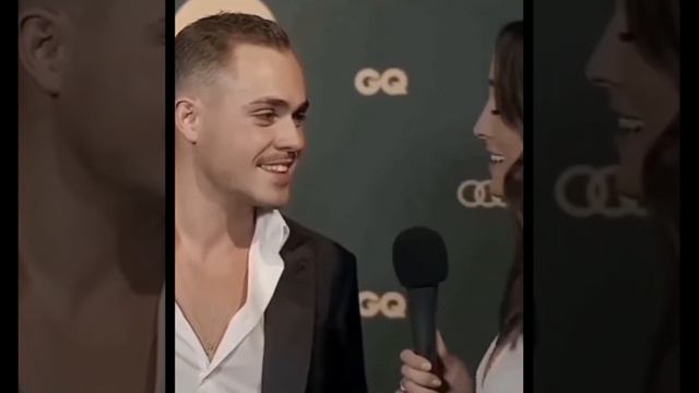 Dacre Montgomery eye contact compilation #dacremontgomery #eyecontact #intense #jodievivienna смотреть онлайн