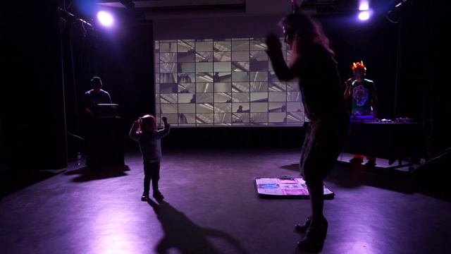 8rix + Merristasis : haloron ('alors on danse' cover) live @Ferronnerie Montgallet смотреть онлайн