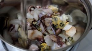 Томатный суп из морепродуктов. Необыкновенно вкусный!!! Кулинария. Рецепты. Понятно о вкусном.