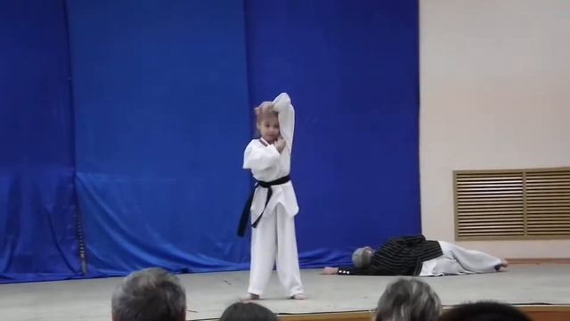 "Встань рядом со мной" танец смотреть онлайн