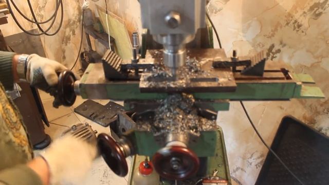 токарный и коробка передач часть 2 / lathe and gearbox part 2 смотреть онлайн