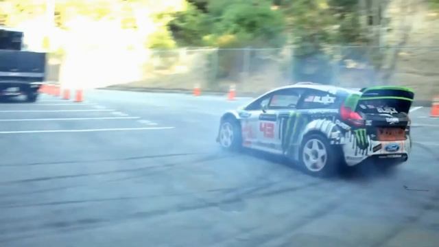 KEN BLOCK DRIFT КЕН БЛОК ДРИФТ ДРАГ DRAG 4wd джимхана форд фиеста 2020 4вд отжигает обезьяна смотреть онлайн