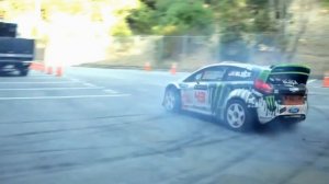 KEN BLOCK DRIFT КЕН БЛОК ДРИФТ ДРАГ DRAG 4wd джимхана форд фиеста 2020 4вд отжигает обезьяна