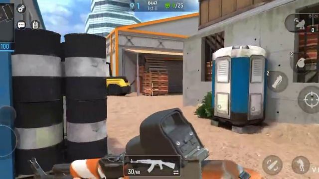 это игра лучше standoff 2 ну графика можно сказать так себе смотреть онлайн