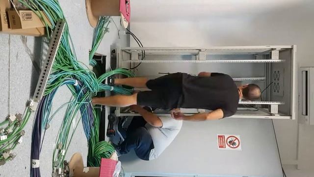 Cables management on servers room смотреть онлайн