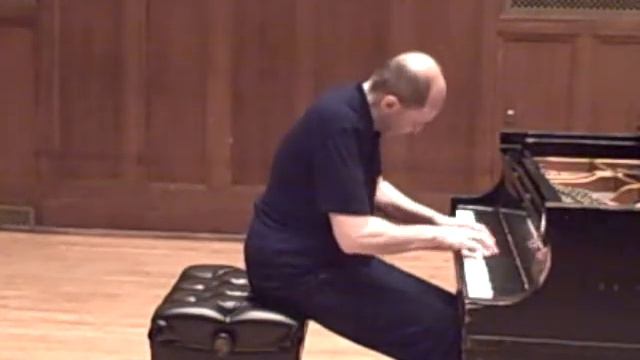 Naoumoff plays Debussy's La fille aux cheveux de lin from Preludes book one 1909 смотреть онлайн