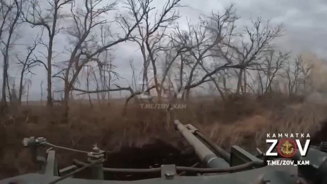 Фрагмент штурма опорника ВСУ в лесополосе нашими морпехами смотреть онлайн