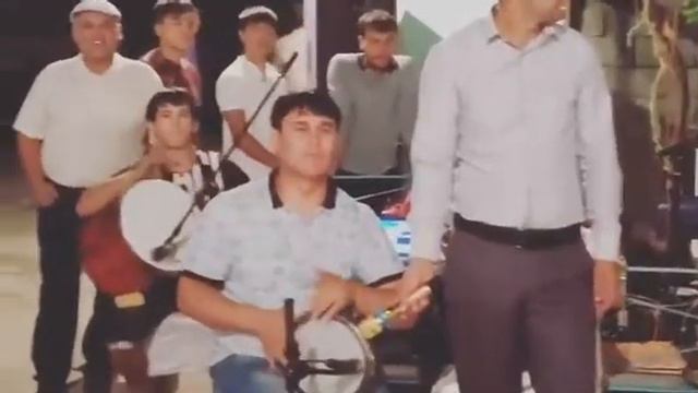 Иброхим Курбаналиев "Илхом" гурухи Созандалар Туйда смотреть онлайн